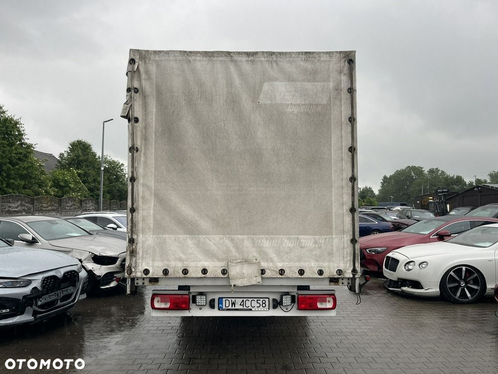 Volkswagen Crafter - 3