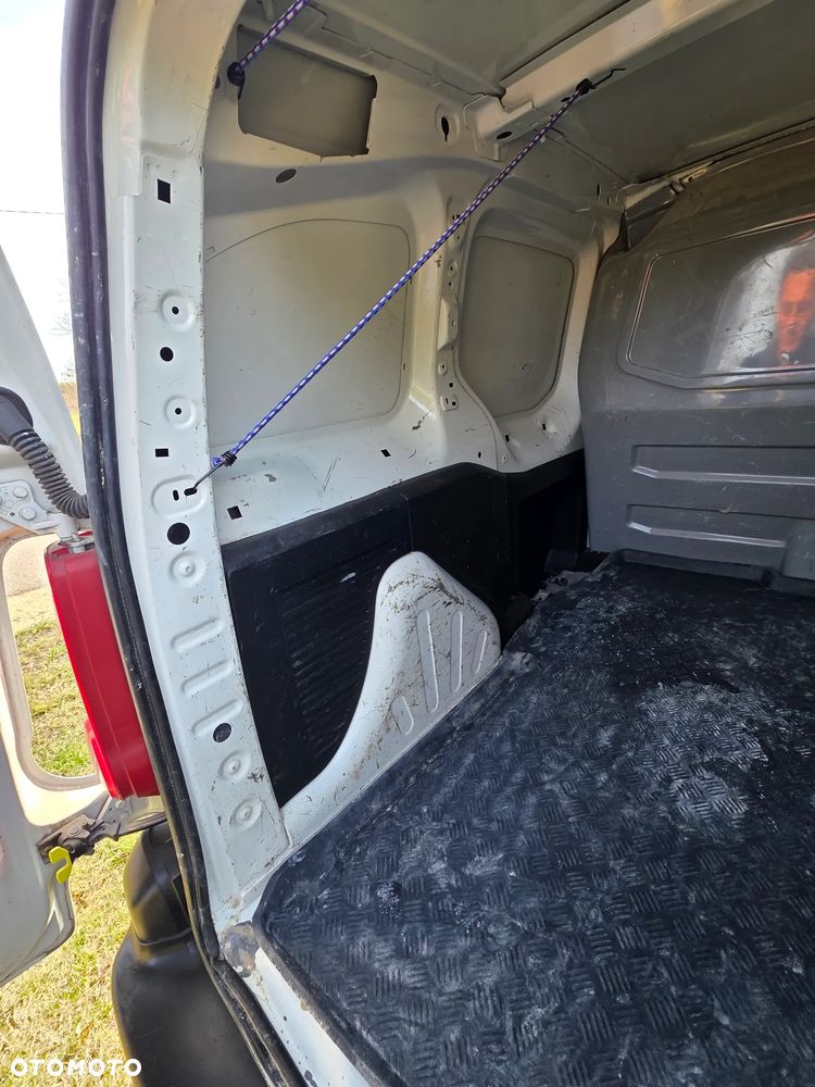 Peugeot Partner 1.6 BlueHDi Active - 22