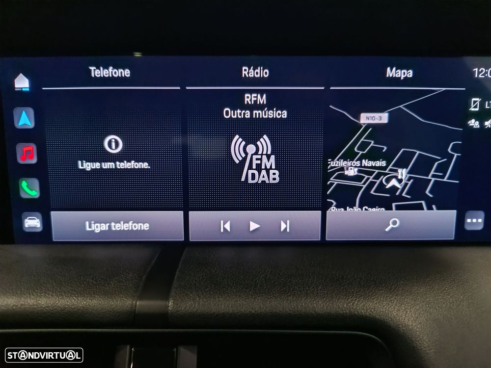 Porsche Taycan 4 - 26