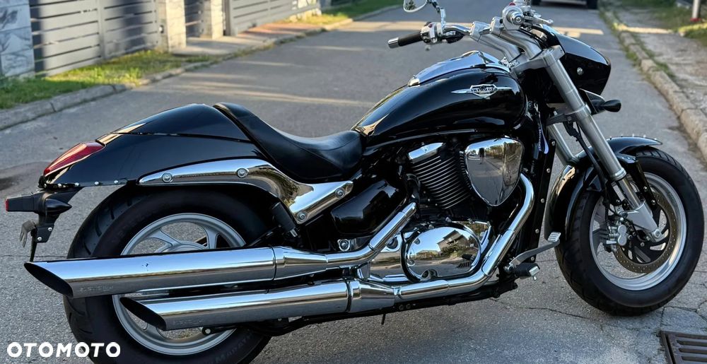 Suzuki Intruder - 2