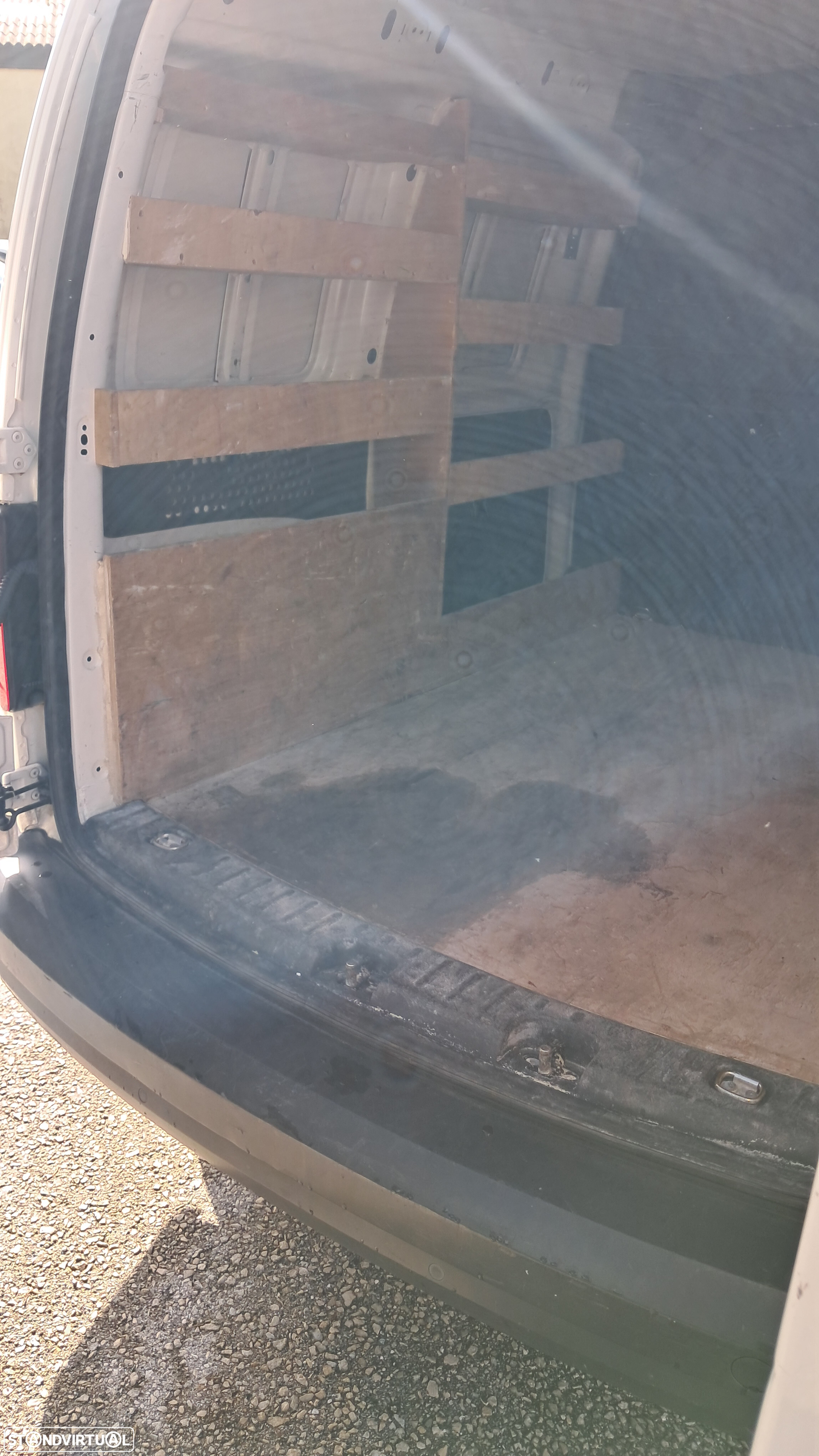 VW Caddy 1.6 tdi 75 cv - 14