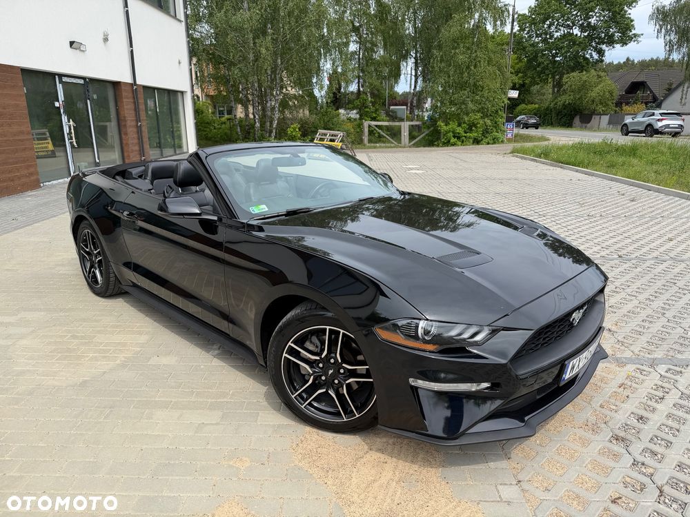 Ford Mustang - 1