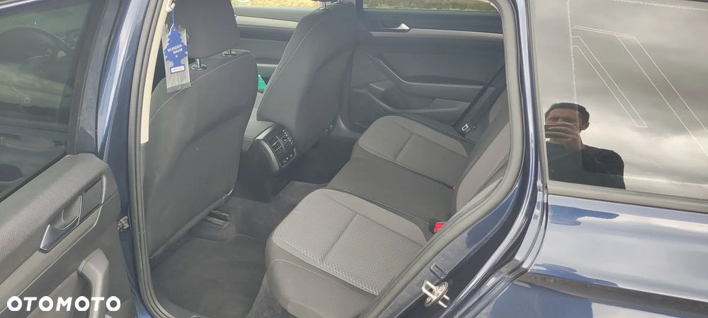 Volkswagen Passat 1.6 TDI (BlueMotion Technology) Comfortline - 8