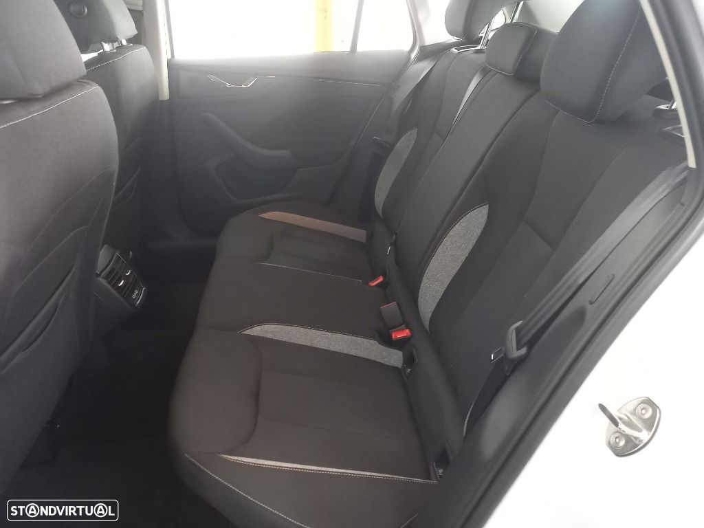 Skoda Kamiq 1.0 TSI DSG - 13