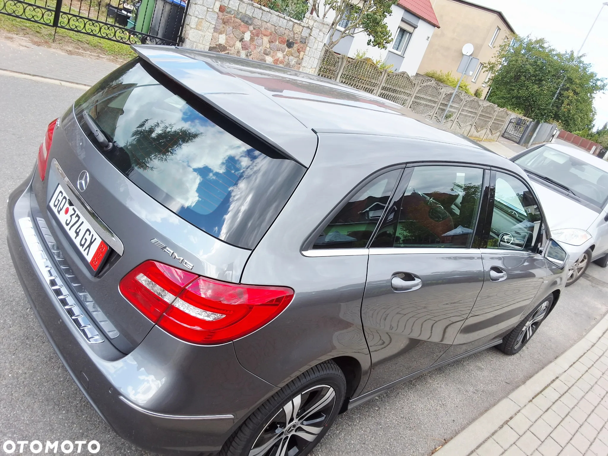 Mercedes-Benz Klasa B 200 7G-DCT Edition - 32