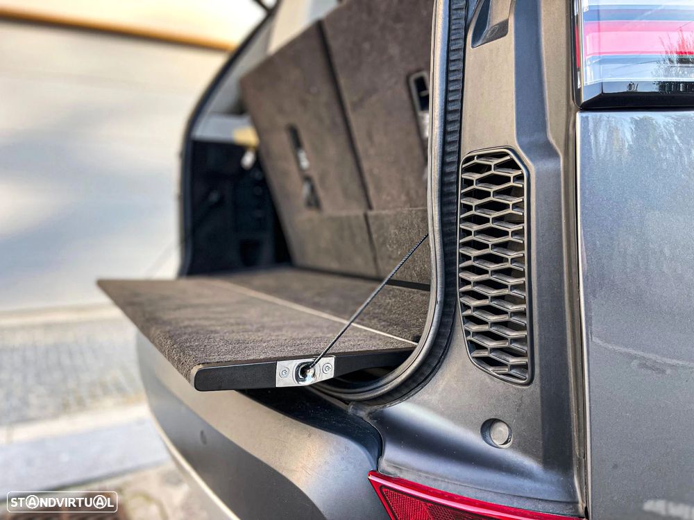 Land Rover Discovery 3.0 TD6 HSE Auto - 17