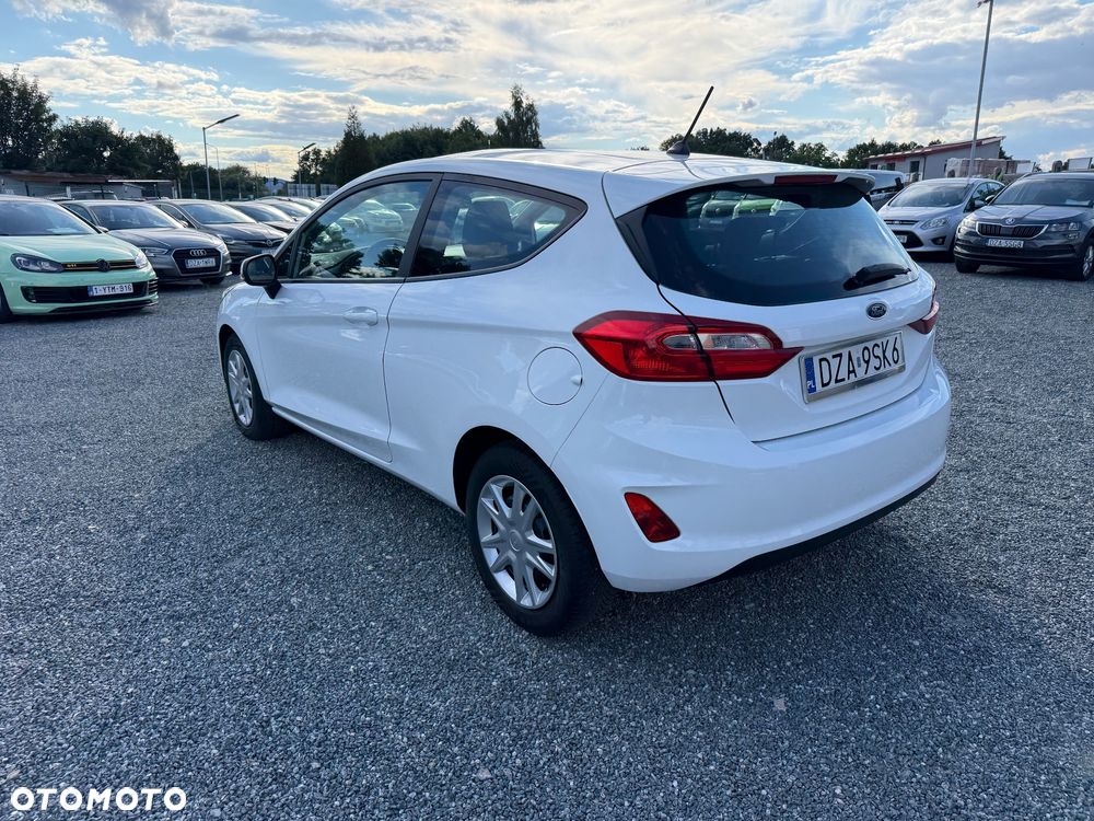 Ford Fiesta 1.1 S&S TREND - 4