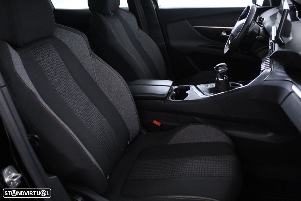 Peugeot 3008 1.2 PureTech Active Pack - 14