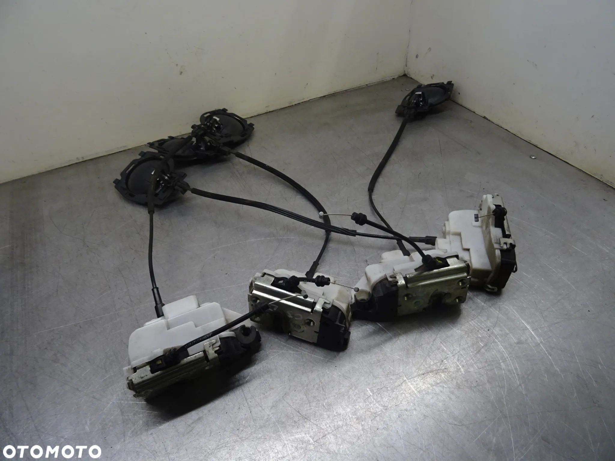 CITROEN C3 I LIFT HB 5D ZAMEK DRZWI LEWY PRAWY PRZÓD TYŁ - 1