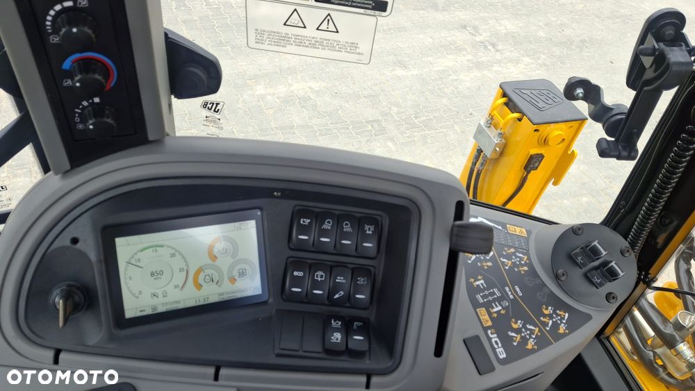 JCB 3CX PLUS EH - 17