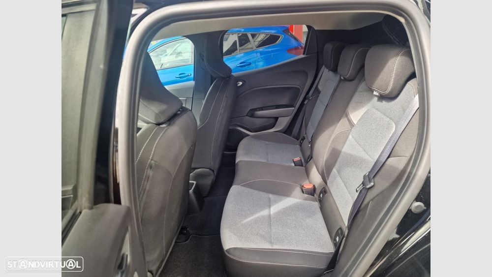 Mitsubishi Colt - 16