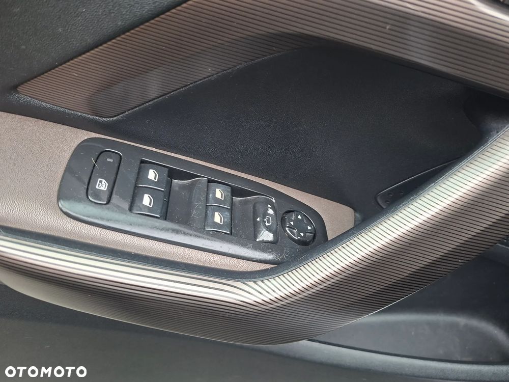 Peugeot 2008 120 VTI Allure - 19
