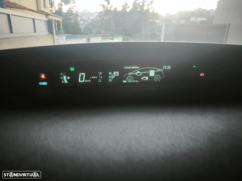 Toyota Prius 1.8 Premium+GPS - 11