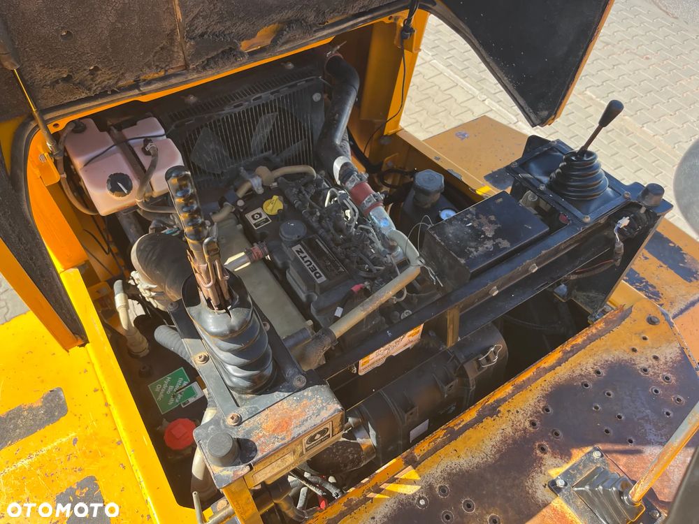 Thwaites Mach 2090 9 Tonne - 23