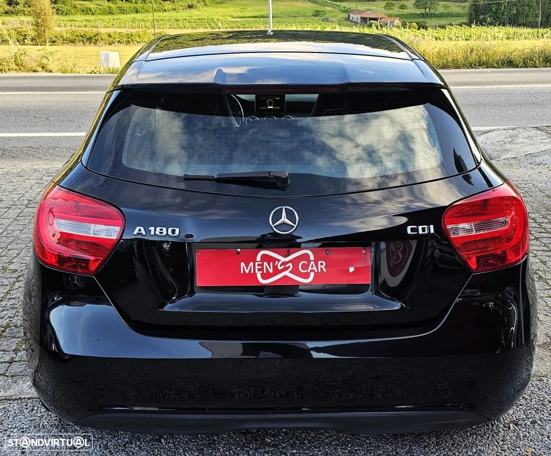 Mercedes-Benz A 180 CDI (BlueEFFICIENCY) Urban - 15
