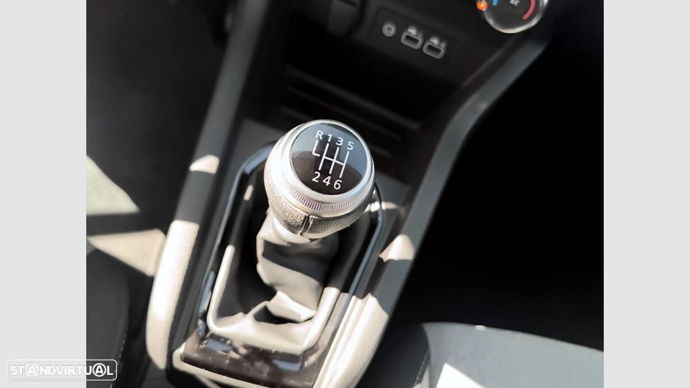Renault Clio 1.0 TCe Evolution Bi-Fuel - 23