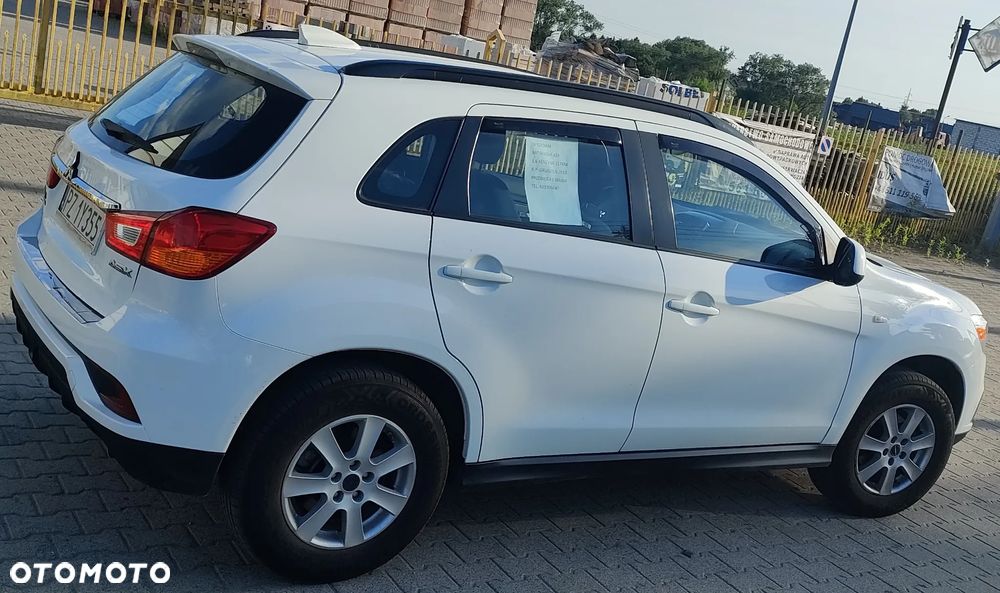 Mitsubishi ASX - 9