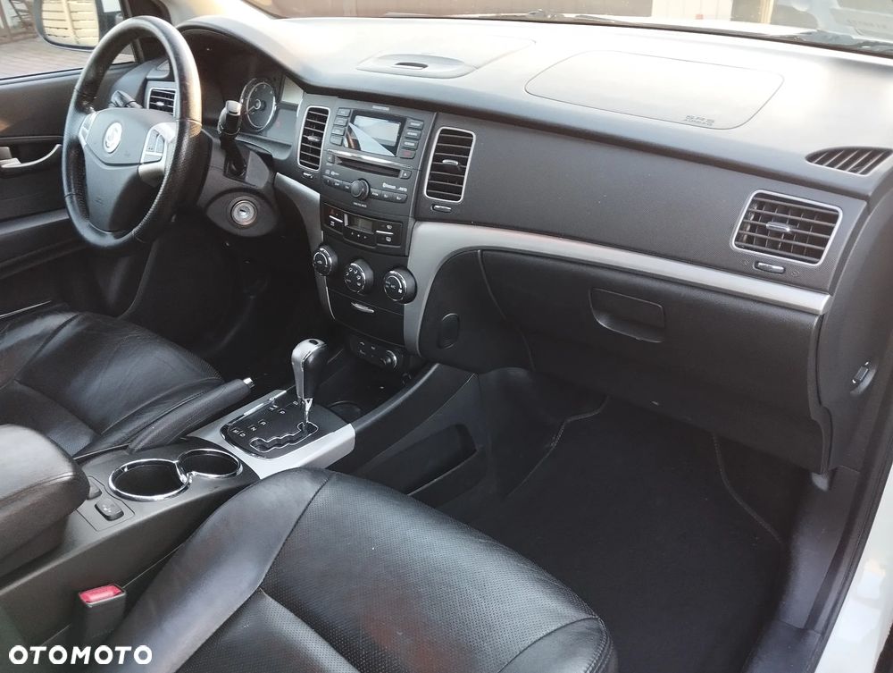 SsangYong/KGM Korando 2.0 e-XDi Quartz - 6