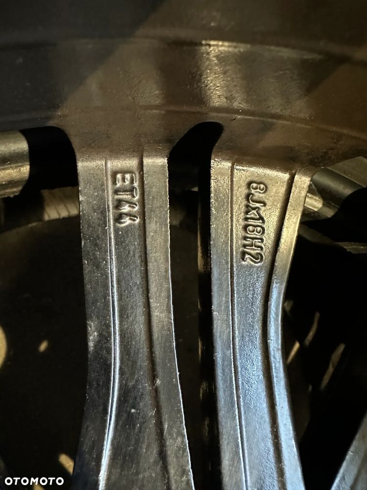 Felga VW 5x112 8J x 18 ET 44 3AA601025L 1szt. - 4