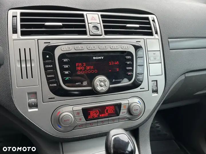 Ford Kuga 2.5 4x4 Titanium - 11