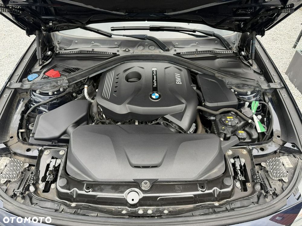 BMW 3GT 320i Sport - 30
