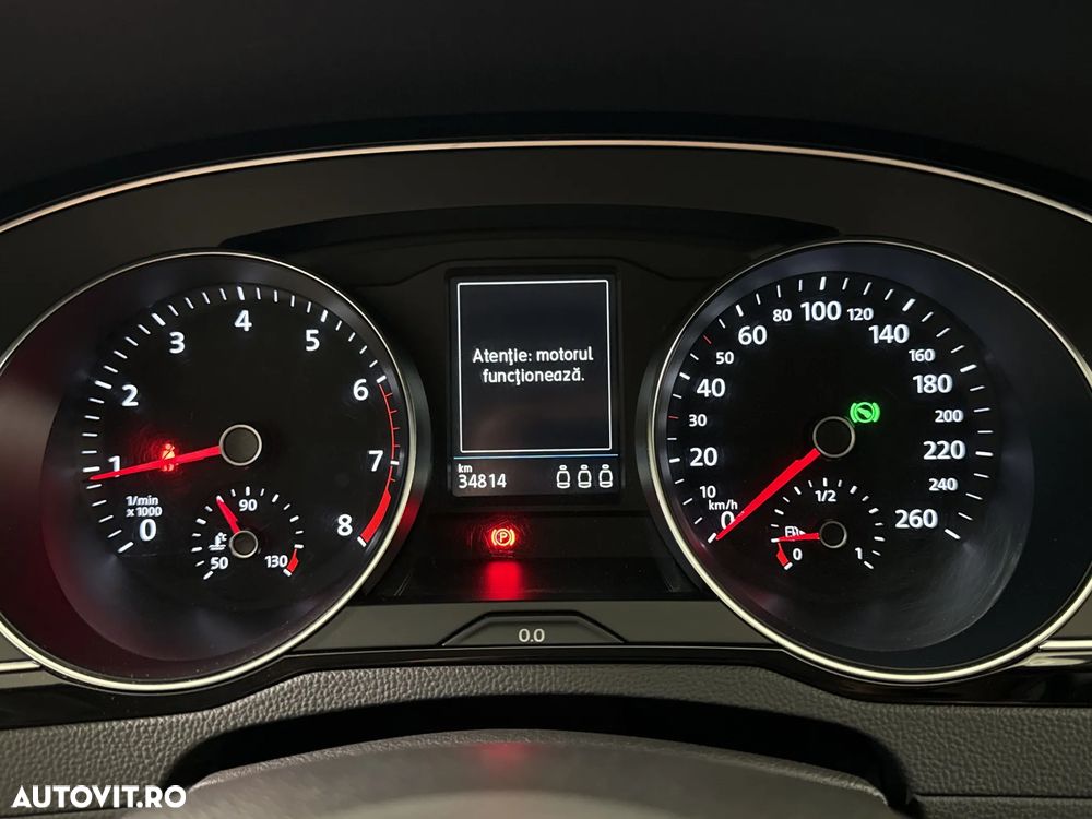 Volkswagen Passat - 11