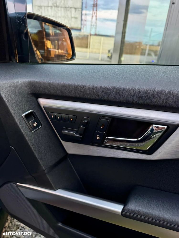 Mercedes-Benz GLK 220 CDI DPF 4Matic BlueEFFICIENCY 7G-TRONIC Edition 1 - 32