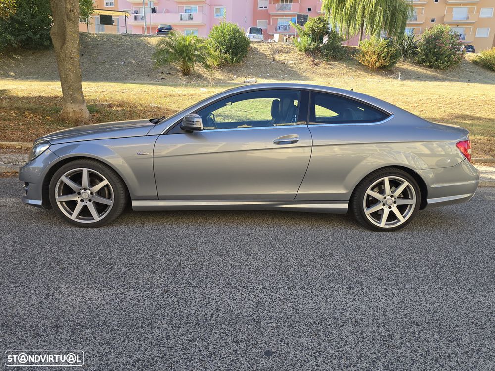 Mercedes-Benz C 250 CGi BE - 11