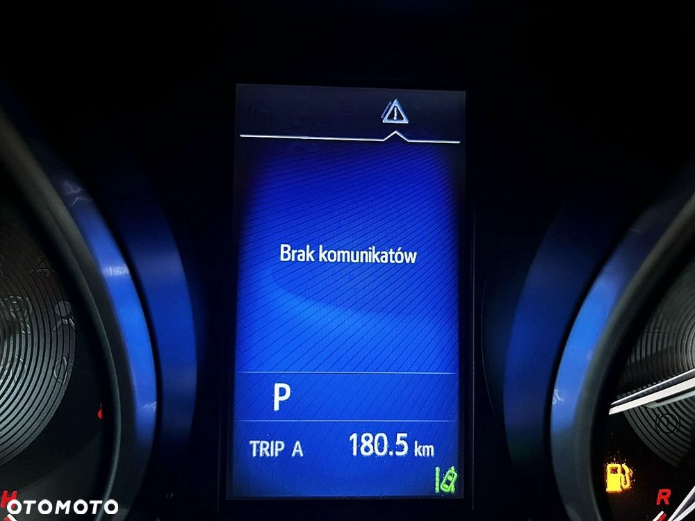 Toyota Avensis - 33