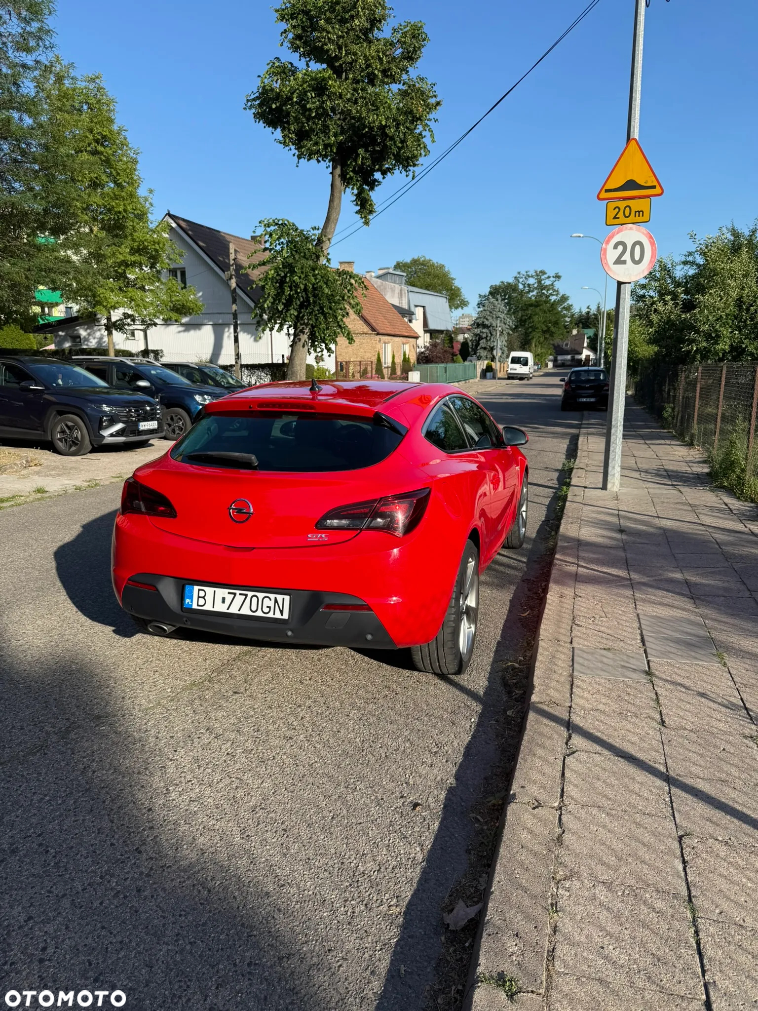 Opel Astra GTC 1.6 Turbo Innovation - 2