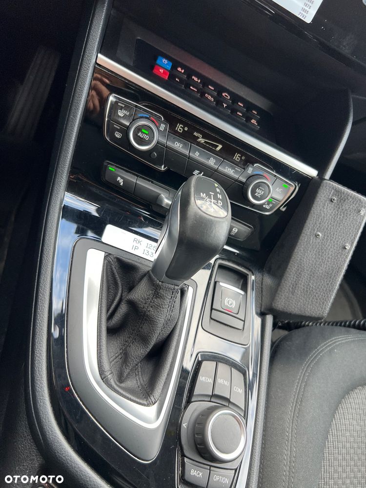 BMW Seria 2 220d xDrive Sport-Aut Luxury Line - 30
