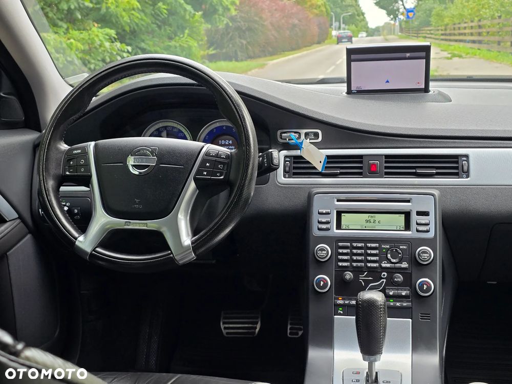 Volvo V70 2.0T Powershift RDesign - 27