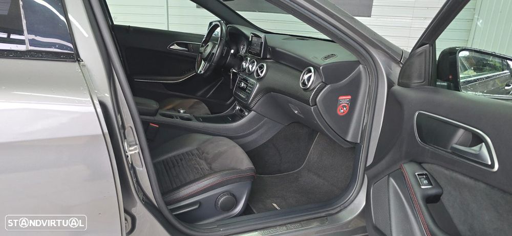 Mercedes-Benz A 180 d 7G-DCT AMG Line - 12