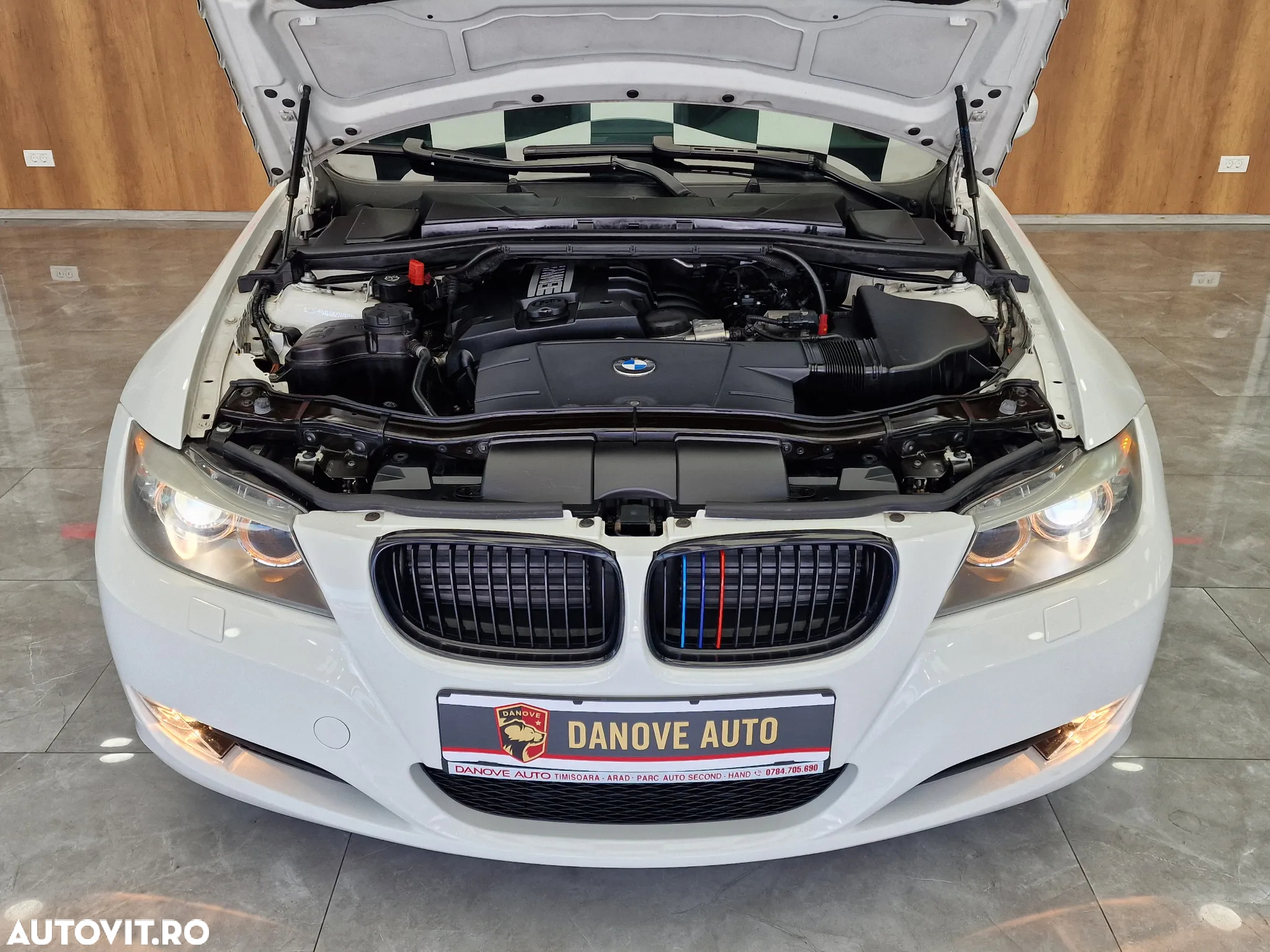 BMW Seria 3 318i - 26