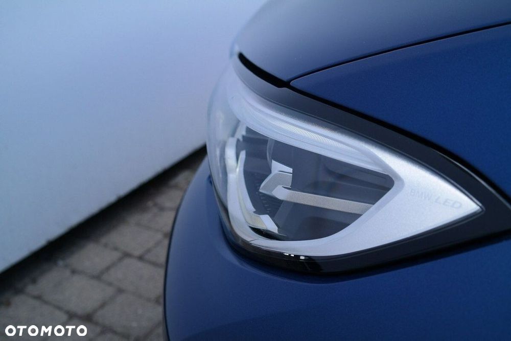 BMW Seria 3 330i Advantage sport - 36