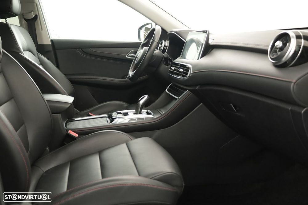 MG EHS 1.5 T-GDI Plug-in Hybrid Luxury - 23