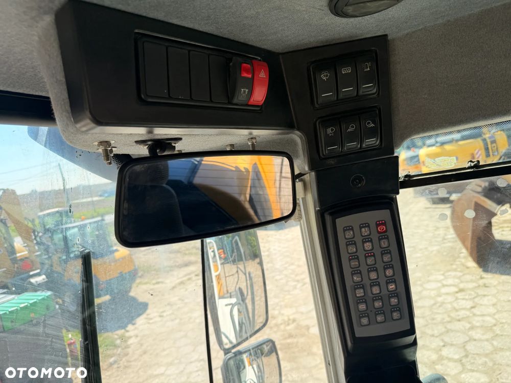 Liebherr L556 Xp Xpower, Opony Bridgestone 90%, szufla wysokiego wysypu załadunku - 13