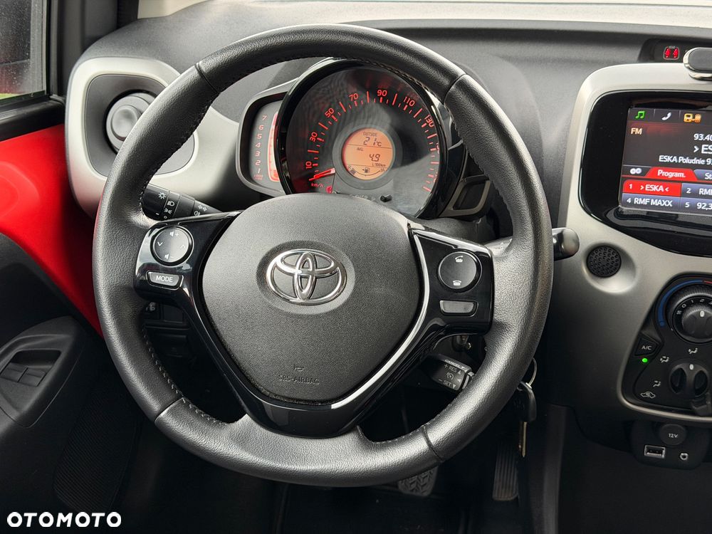 Toyota Aygo x-clusiv - 22