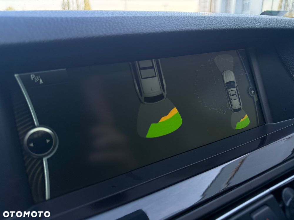 BMW Seria 5 520d Touring - 18