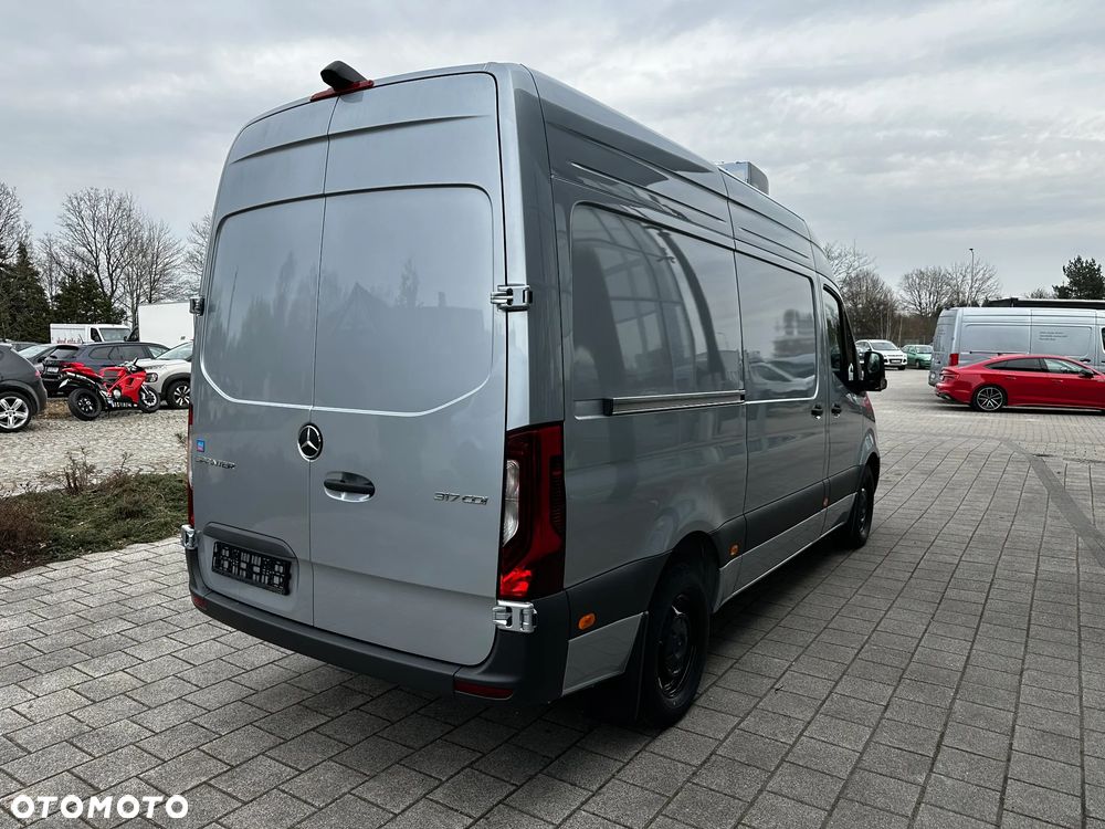 Mercedes-Benz Sprinter 317 CDI Furgon PRO Standard - 3