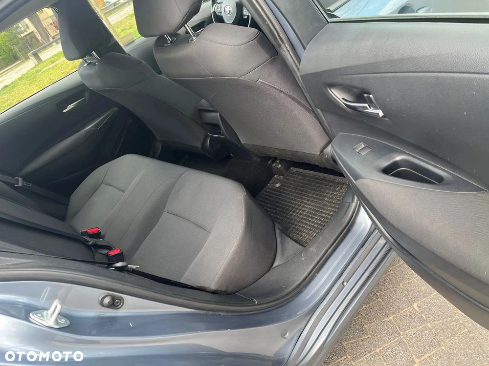 Toyota Corolla 1.6 Comfort - 6