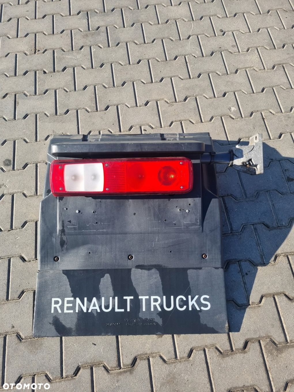 BŁOTNIK LEWY TYŁ KOMPLETNY RENAULT GAMA T C RANGE - 1