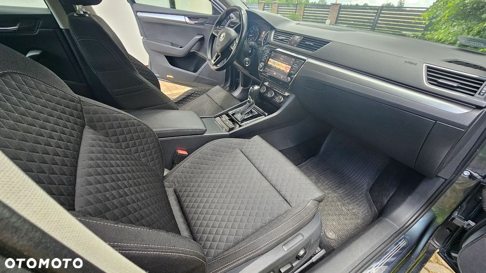 Skoda Superb 1.8 TSI Ambition DSG - 19