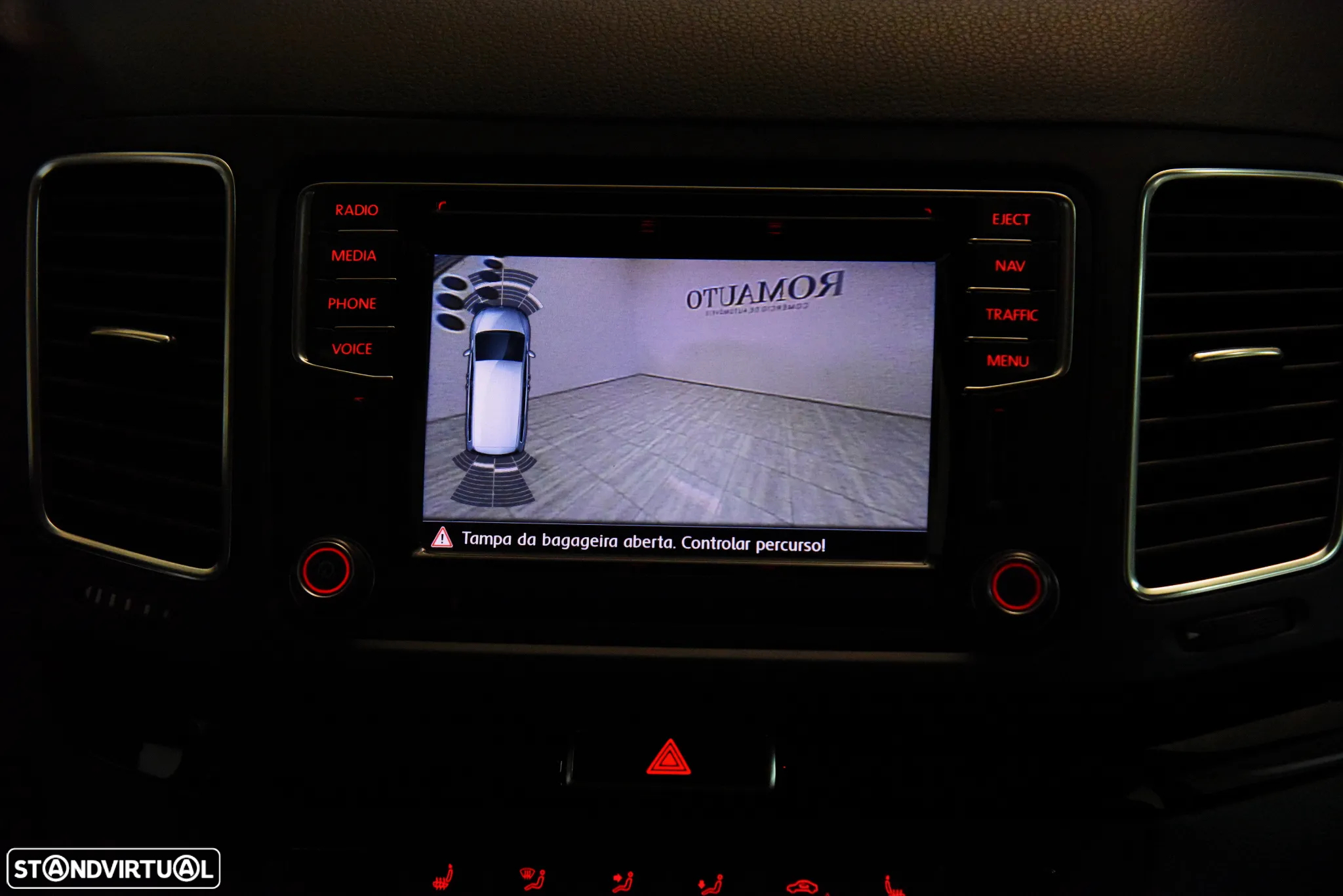VW Sharan 2.0 TDI Highline DSG - 23