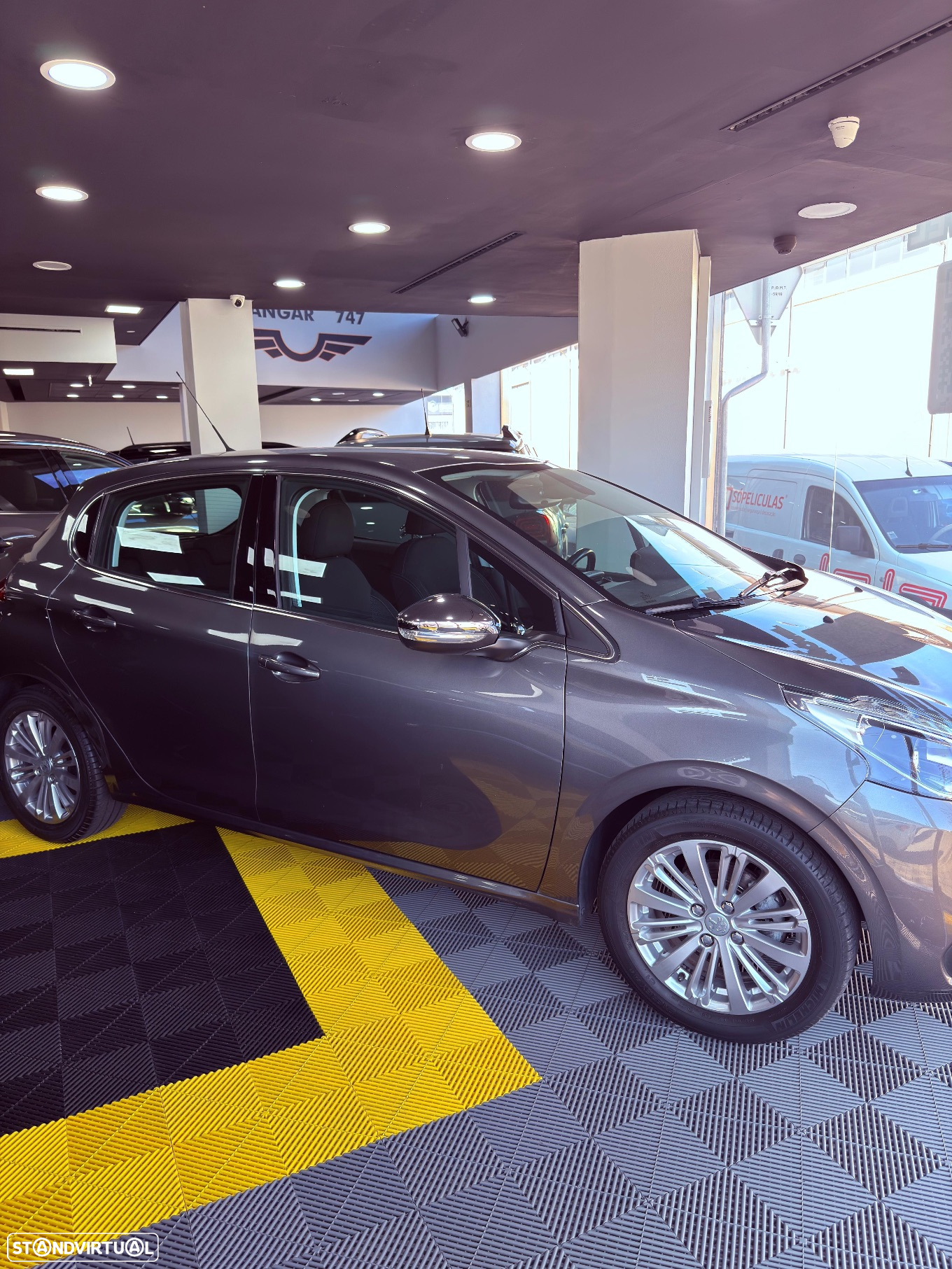 Peugeot 208 82 VTI Allure - 3