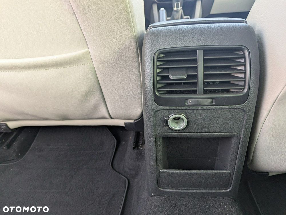 Volkswagen Jetta 1.4 TSI BMT Highline - 22