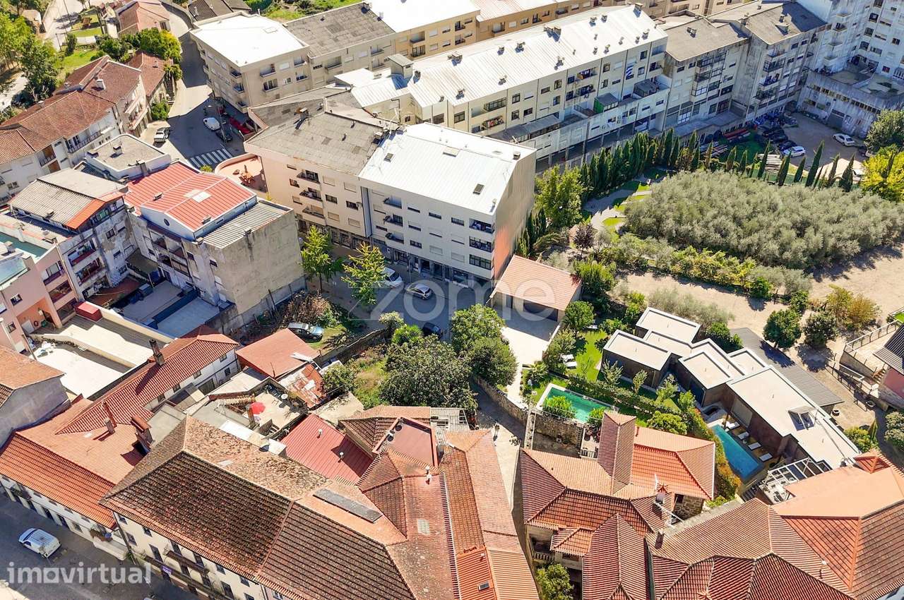 Loja com 136 m² no centro de Mondim de Basto - Grande imagem: 3/27