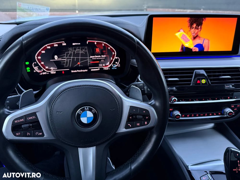 BMW Seria 5 530e Aut. Luxury Line - 11