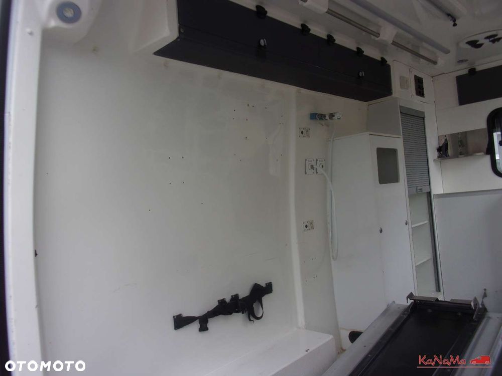 Mercedes-Benz Sprinter - 22