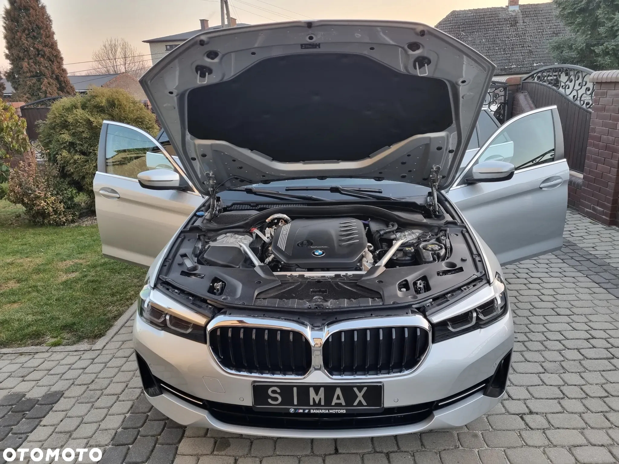 BMW Seria 5 530d Touring Luxury Line - 23
